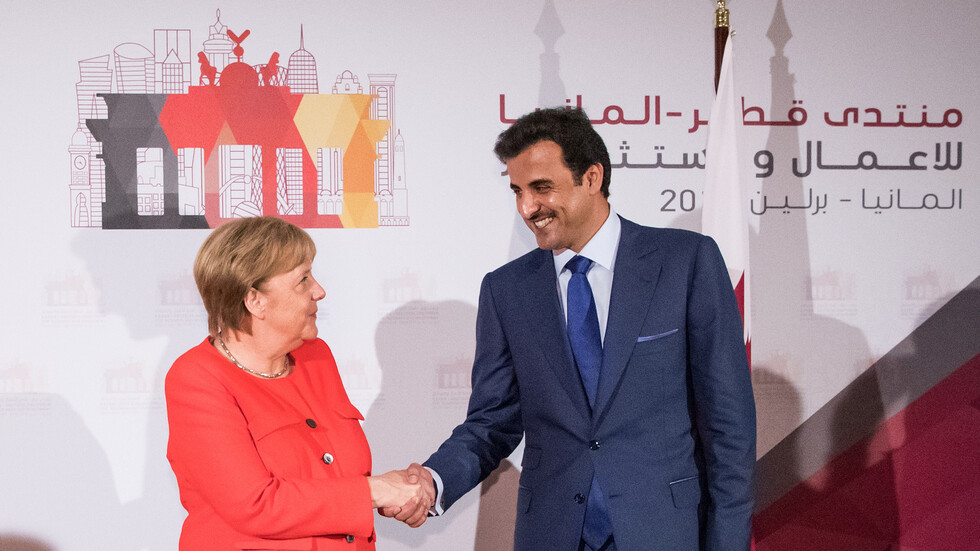 المستشارة الألمانية وأمير قطر يبحثان هاتفيا آخر التطورات في أفغانستان