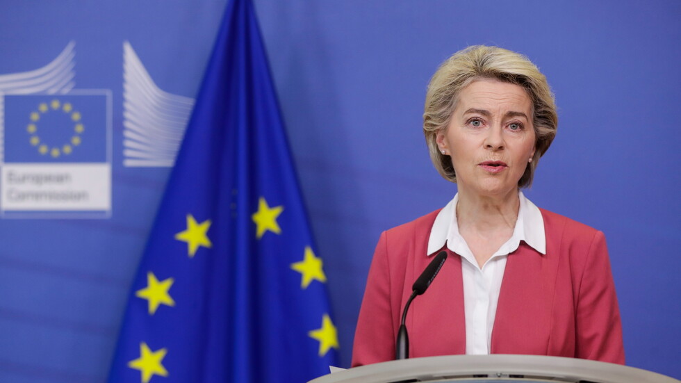 الاتحاد الأوروبي يجمد المساعدات لأفغانستان