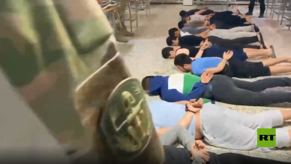 الأمن الروسي يعتقل العشرات من عناصر تنظيم إرهابي بينهم قيادات لديها علاقة بمسلحين في سوريا