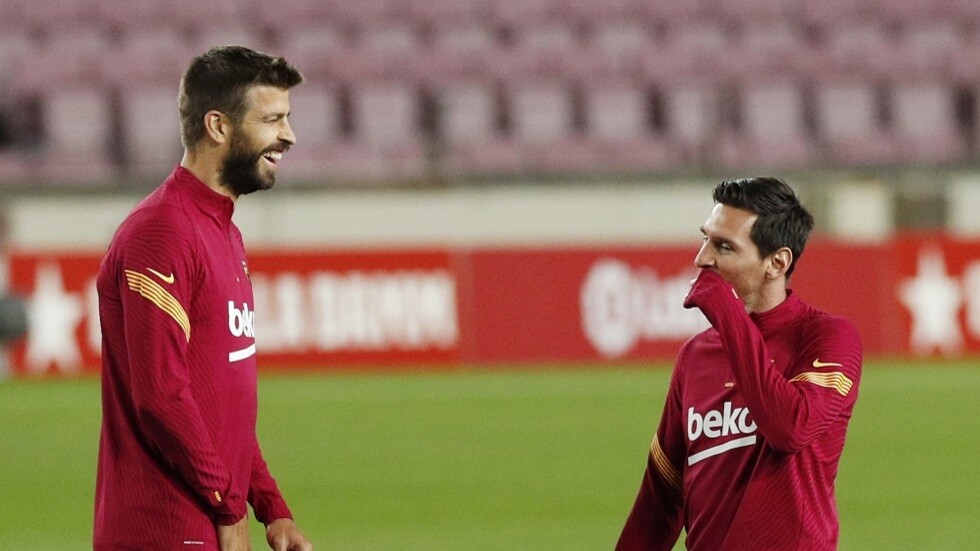 بيكيه يتحكم بمشاهدة مباريات ميسي