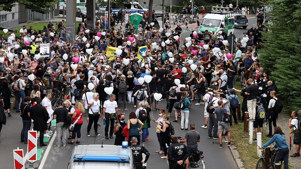 الآلاف يتظاهرون في برلين ضد قيود كورونا