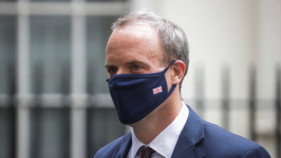 وزير الخارجية البريطاني يحث حلفاء بلاده على التعاون لمساعدة الأفغان على المغادرة