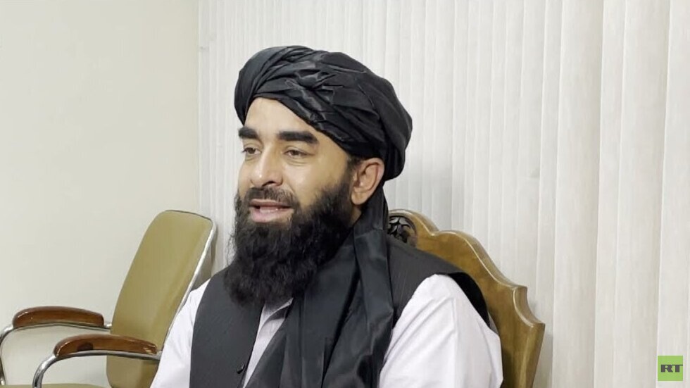ذبيح الله مجاهد: نأمل أن يتخلى الأفغان الواقعون تحت تأثير "داعش" عن عملياتهم عند قيام حكومة إسلامية
