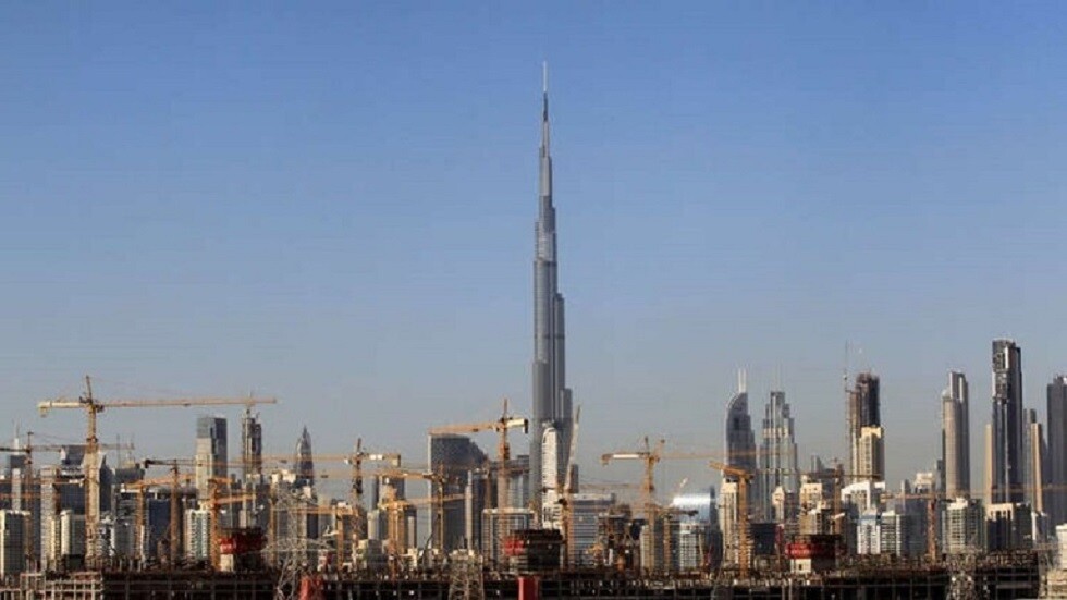 الإمارات تفتح المنافذ البرية أمام القادمين من سلطنة عمان