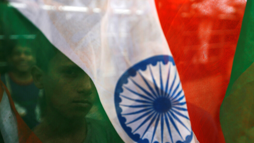 الهند تجري محادثات مع 