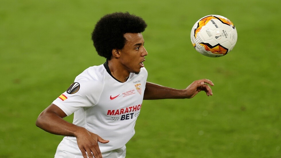 إشبيلية يرفض عرض تشيلسي للتعاقد مع كوندي