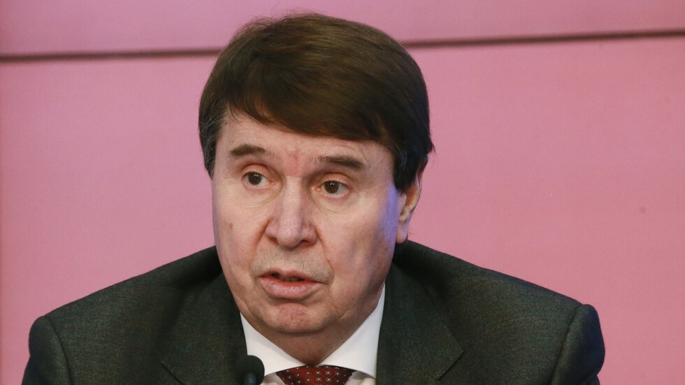 سيناتور روسي: على كازاخستان منع الهجمات على اللغة الروسية