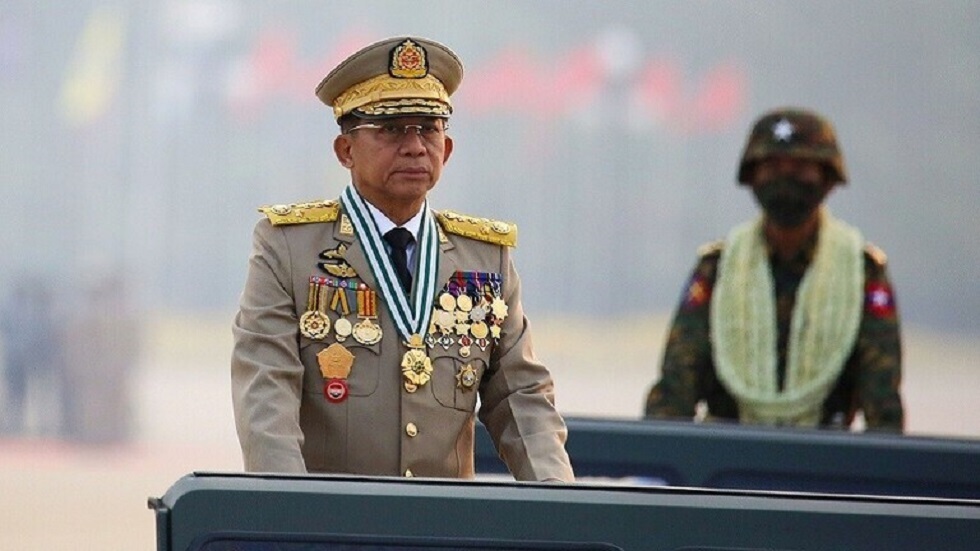 حاكم ميانمار العسكري يعد بتنظيم انتخابات ويبدي استعداده للعمل مع 