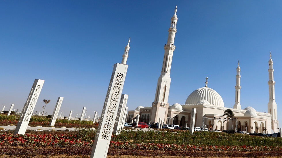 مسجد الفتاح العليم في مصر