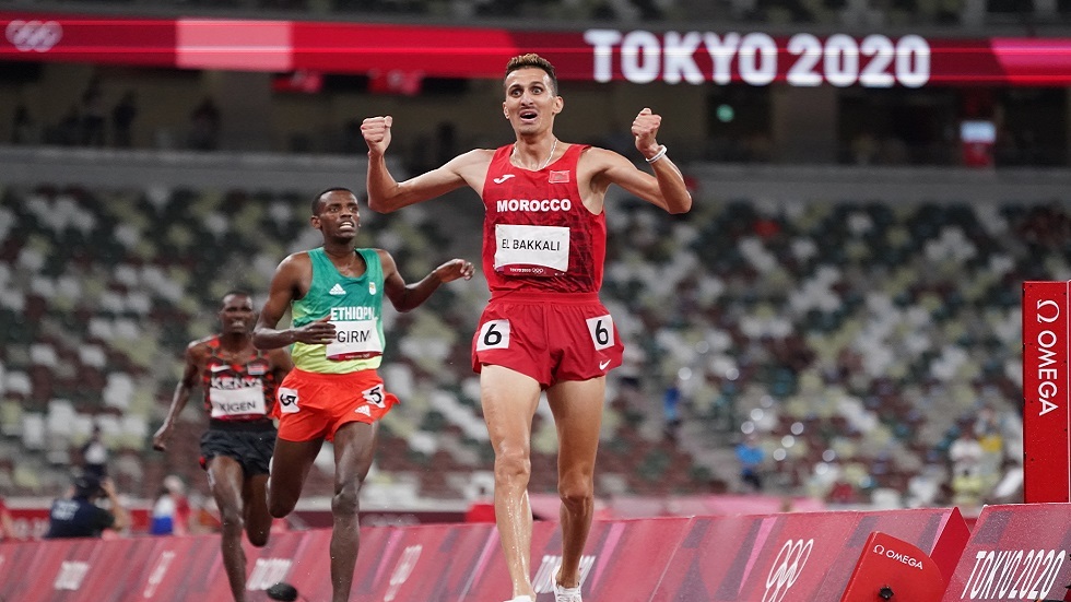 المغربي سفيان البقالي يحصد ذهبية سباق 3000 متر موانع