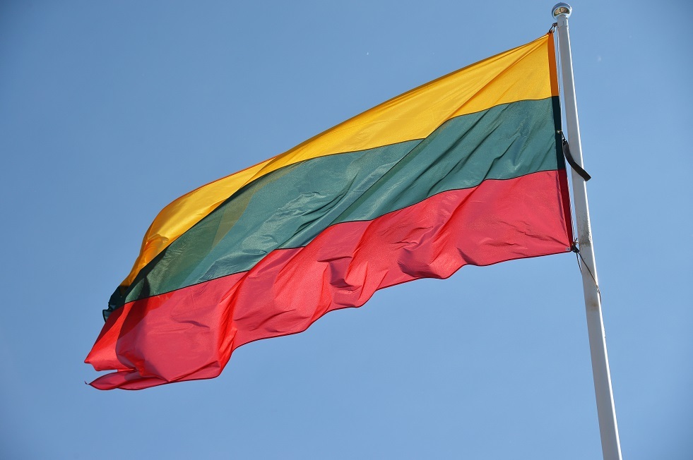 داخلية ليتوانيا تدعو لاعتبار المهاجرين بمثابة مجرمين واستخدام القوة ضدهم