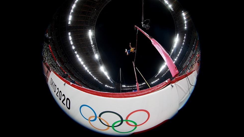 دوبلانتيس ينتزع أعلى ذهبية في أولمبياد 2020