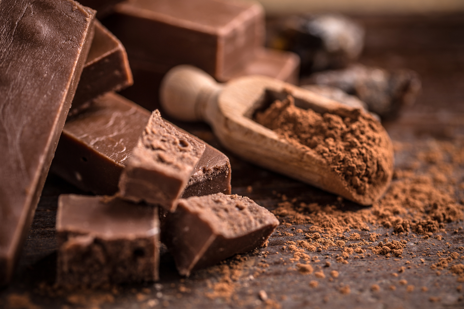 مركّب في الشوكولاتة الداكنة يحسّن تدفق الدم ويساهم في زيادة سرعة امتصاص الأكسجين