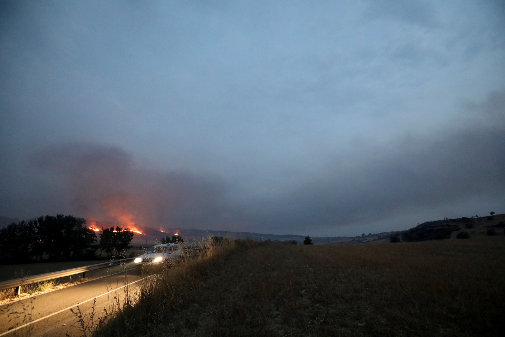 5 قتلى جراء حرائق غابات في جنوب إيطاليا