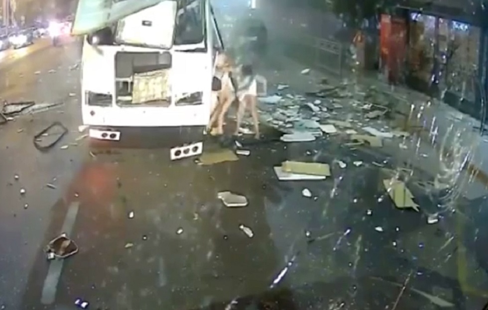 بالفيديو.. لحظة انفجار حافلة مدينة فورونيج الروسية