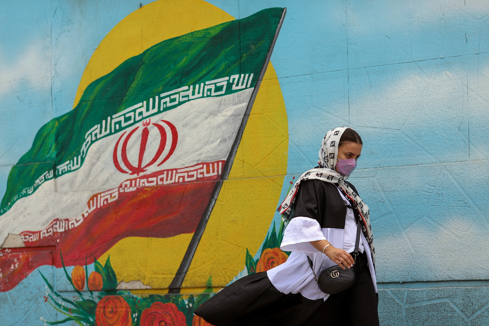 إيران: قرارات للسيطرة على الموجة الخامسة من جائحة كورونا