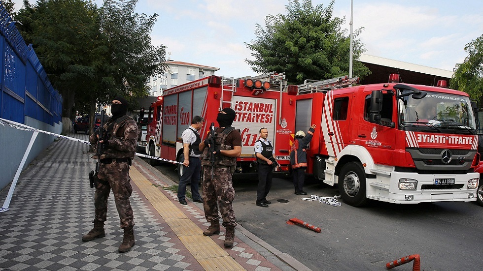 الكويت تهدي تركيا 6 سيارات إطفاء بمعداتها