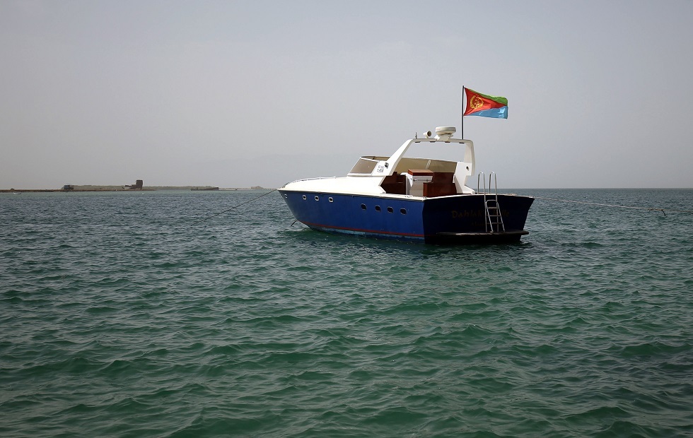 زوارق إريترية تعتقل صيادين يمنيين جنوبي البحر الأحمر