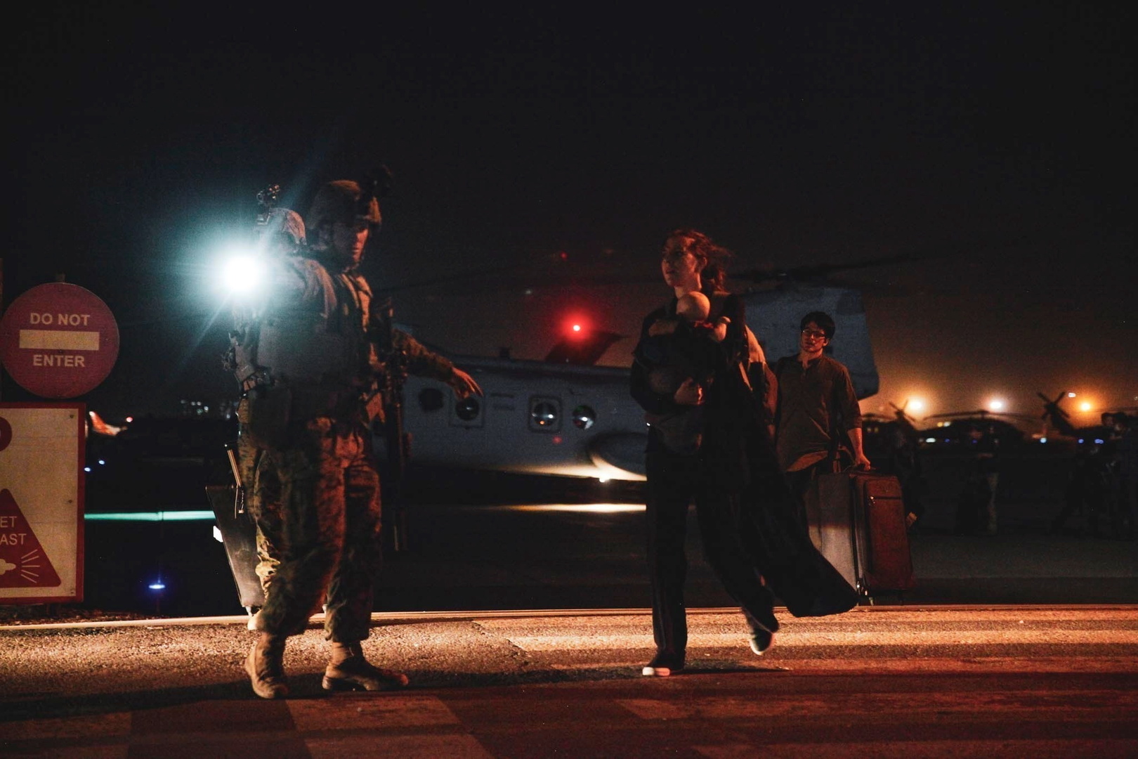 إدارة بايدن تشرك رحلات مدنية في عمليات الإجلاء من كابل