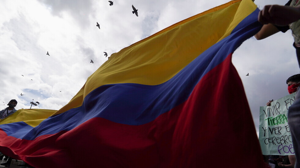 كولومبيا تسجل 2698 إصابة و99 وفاة جديدة بكورونا