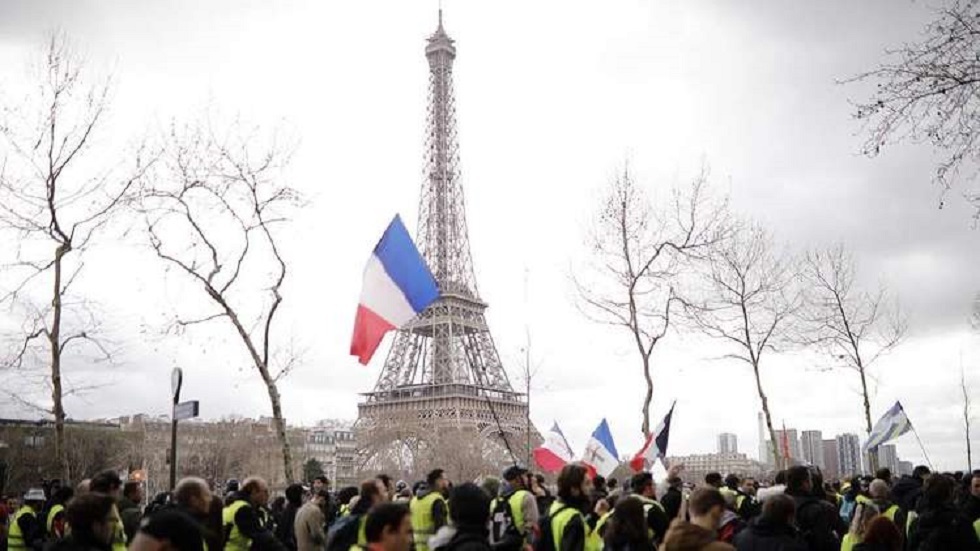 فرنسا.. إصابة 13 شرطيا خلال مظاهرات في مرسيليا