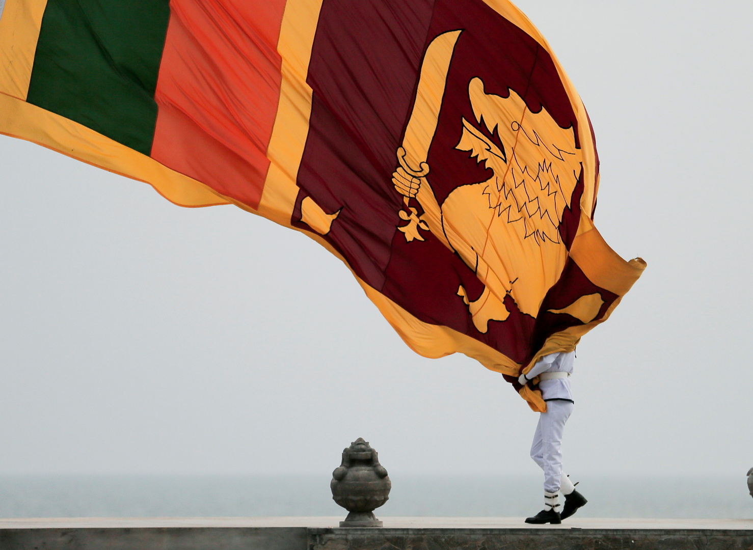 سريلانكا تعلن حالة الطوارئ الاقتصادية