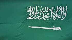 صحيفة عن وزارة التجارة السعودية: سعوديات عوقبن في قضايا تستر تجاري على أزواجهن المقيمين