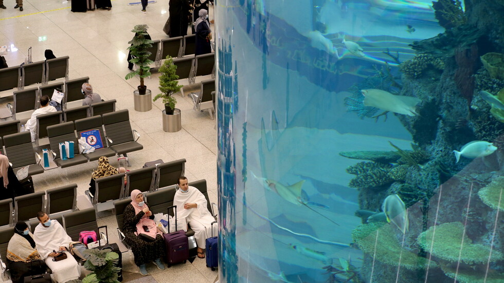 السعودية.. بدء تنفيذ قرار سفر المحصنين على الرحلات الداخلية