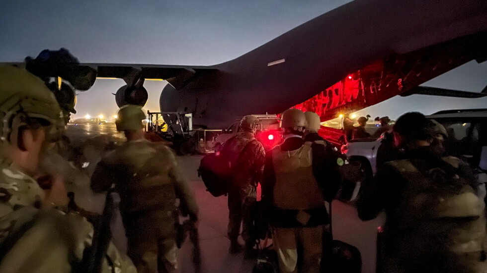 الولايات المتحدة استخدمت قاعدة "النسر" السرية في أفغانستان لإجلاء قواتها