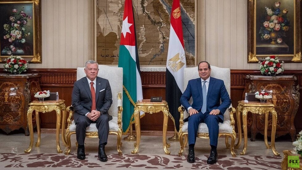 قمة ثلاثية مصرية أردنية فلسطينية في القاهرة