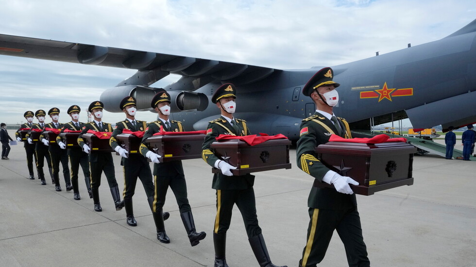 الصين تتسلم 109 من رفات جنودها الذين سقطوا في الحرب الكورية