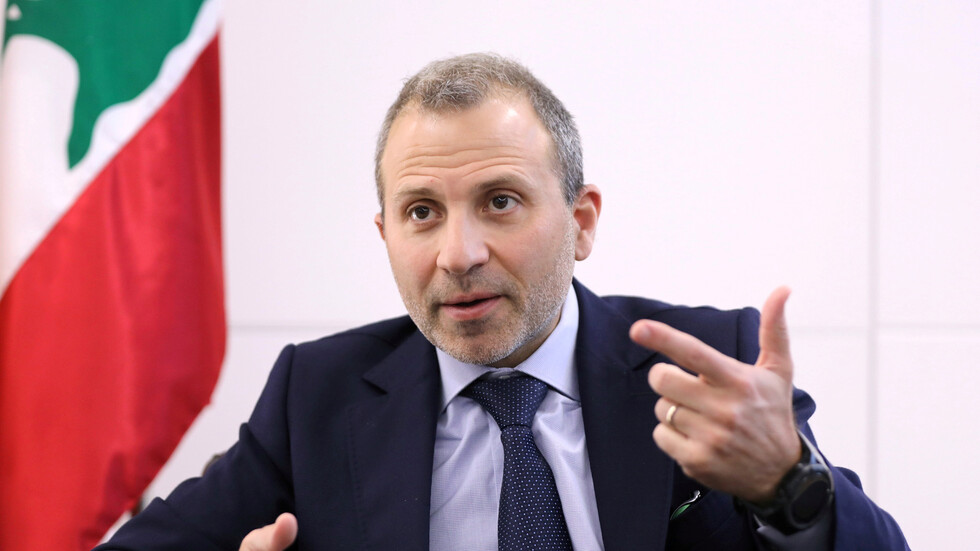 جبران باسيل يشكر إيران لإرسالها المحروقات إلى لبنان