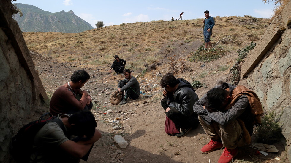 تركيا تعلن عن ضبط أكثر من 40 ألف مهاجر أفغاني غير نظامي دخلوا البلاد