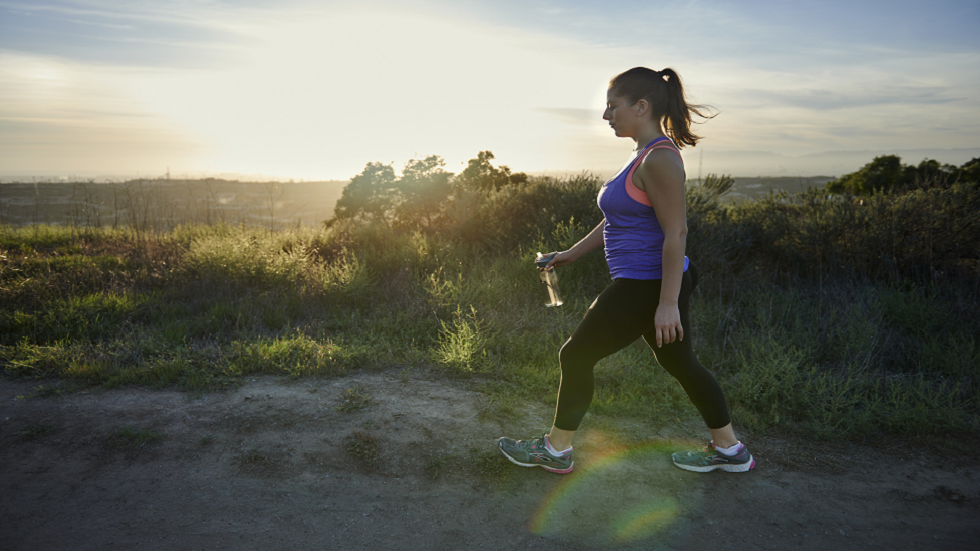 دراسة تكشف فائدة المشي 7000 خطوة فقط في اليوم!