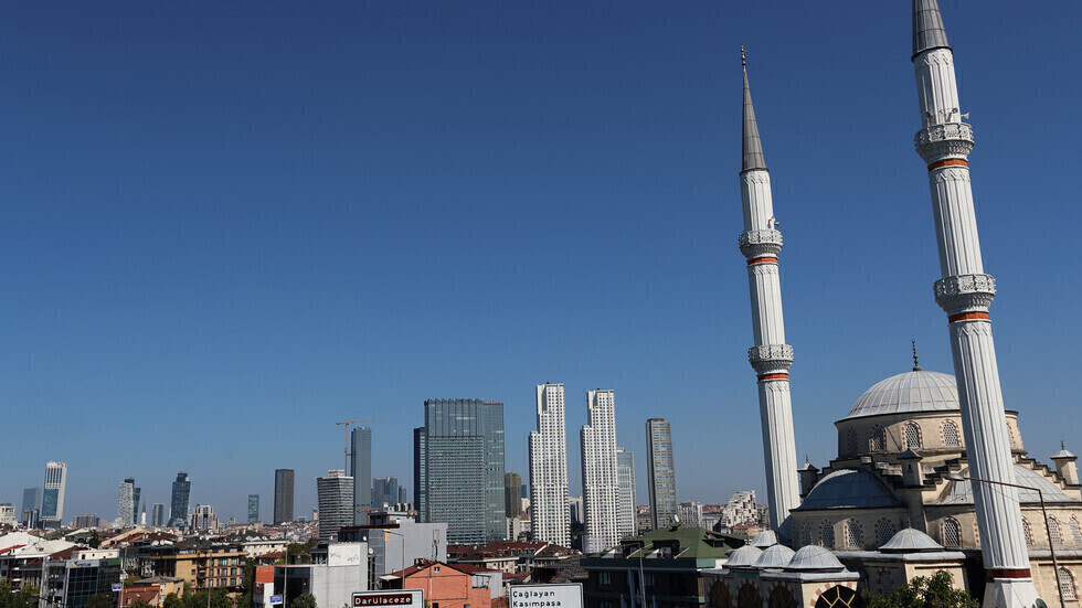 تركيا تسجل 274 وفاة جديدة بكورونا