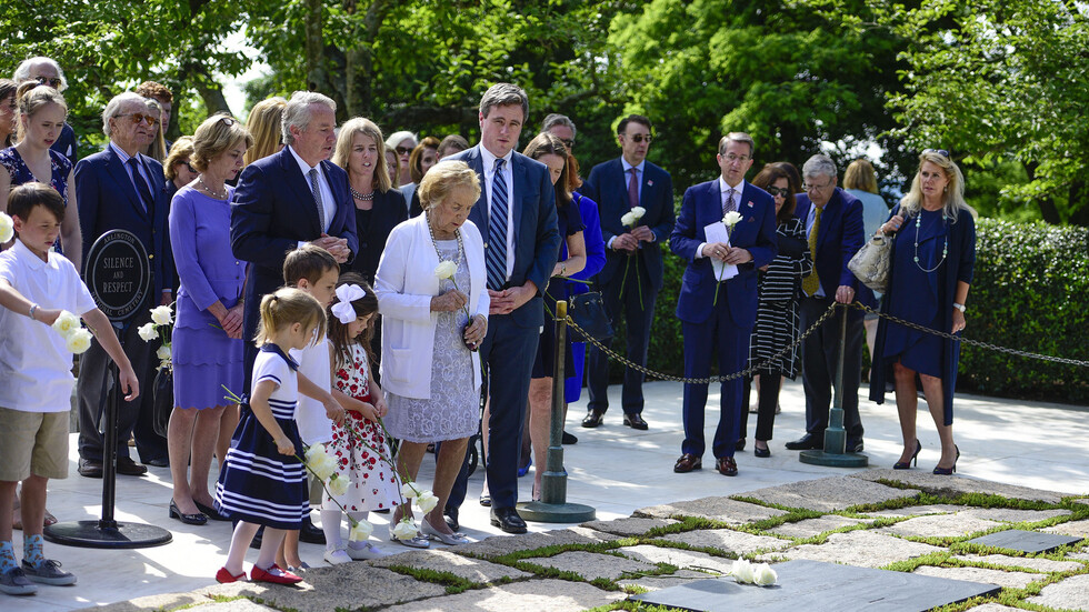 أرملة روبرت كينيدي تعارض العفو عن قاتل زوجها