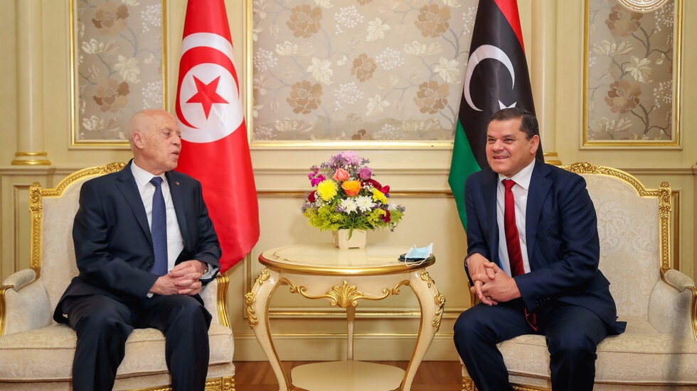 رئيس الحكومة الليبية يزور تونس غدا للقاء الرئيس التونسي