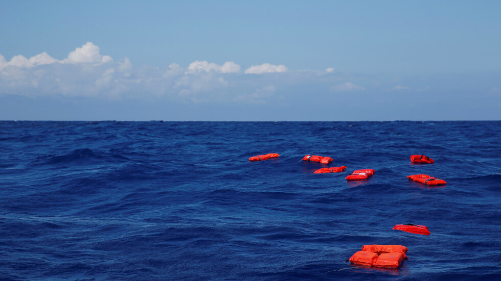 إيطاليا.. إنقاذ 125 مهاجرا وصلوا إلى جزيرة غير مأهولة