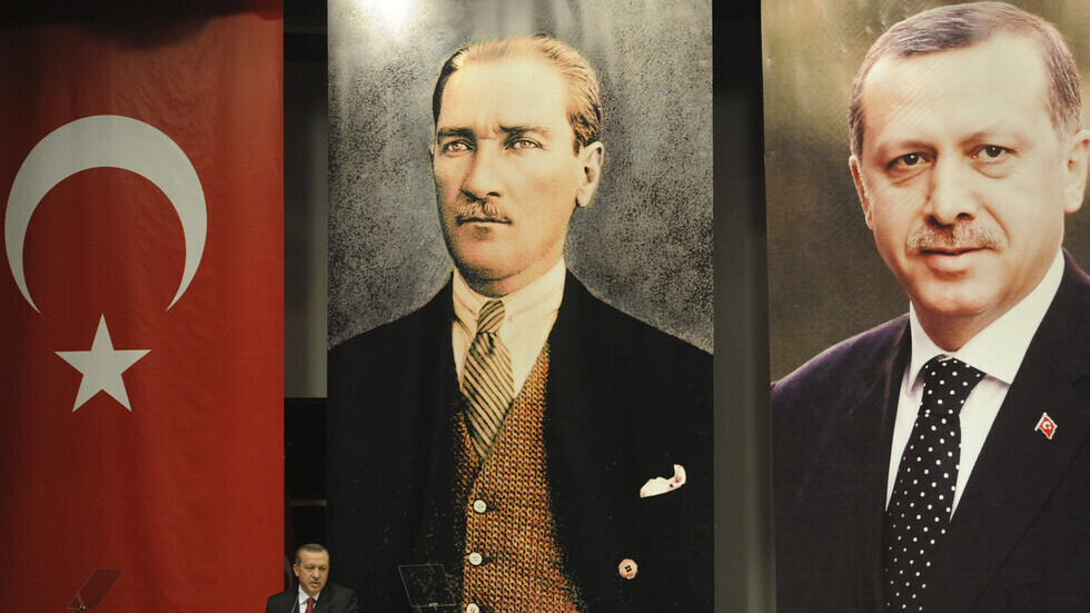 إرث أتاتورك يشعل الخلاف بين تركيا والقبارصة اليونانيين