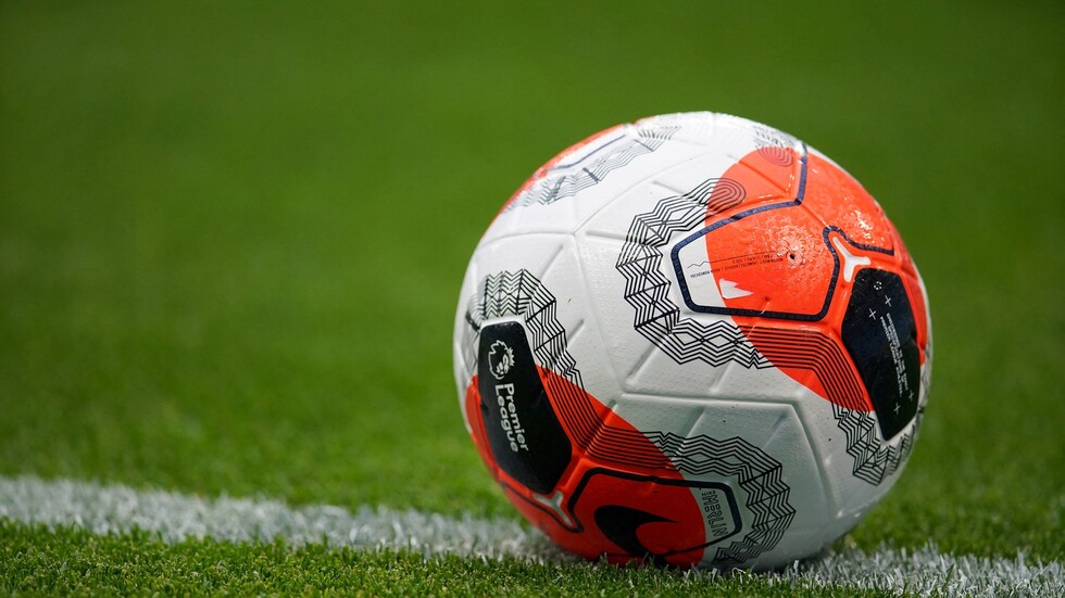 العفو عن لاعبي البريميرليغ من قبل الفيفا