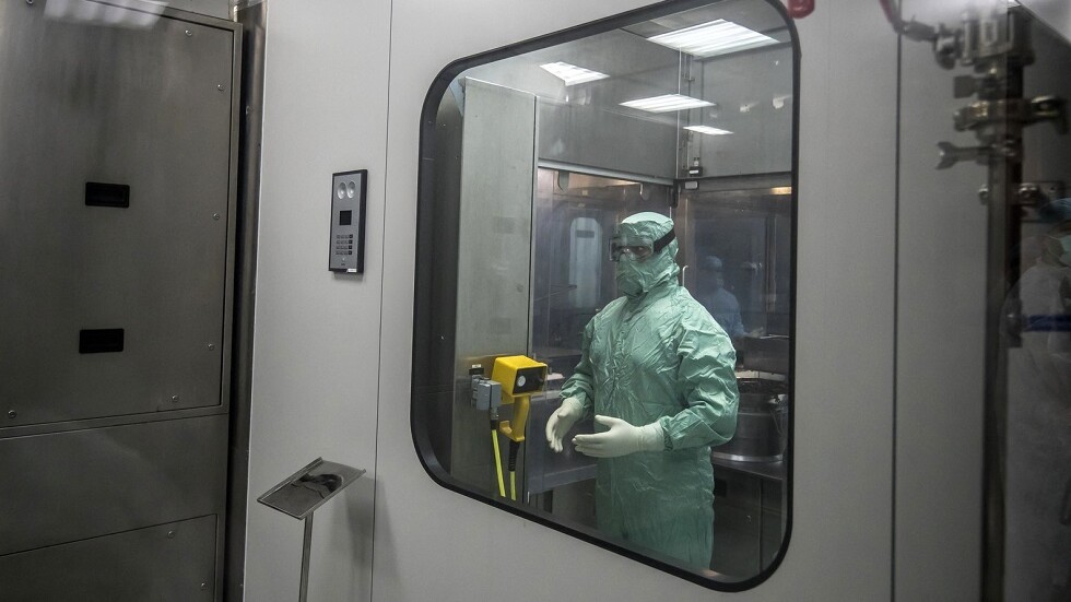 مصر.. 458 إصابة و13 وفاة جديدة بفيروس كورونا