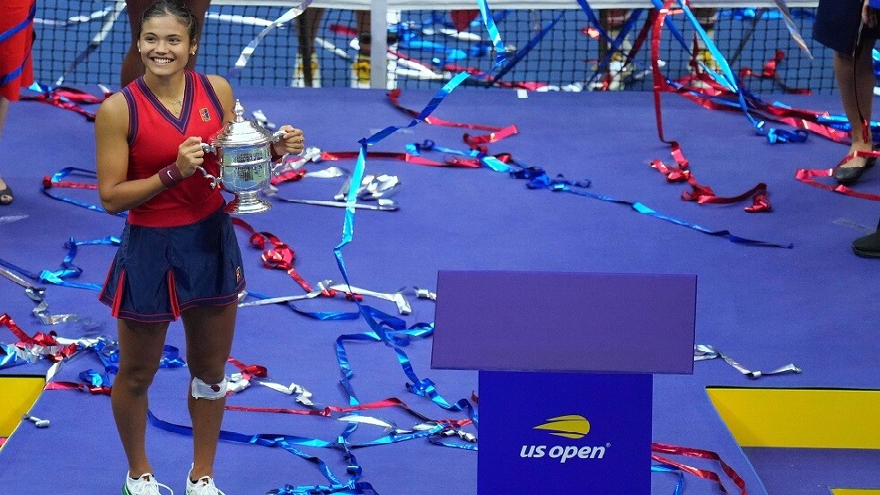 اليافعة رادوكانو تكتب التاريخ في بطولة أمريكا المفتوحة