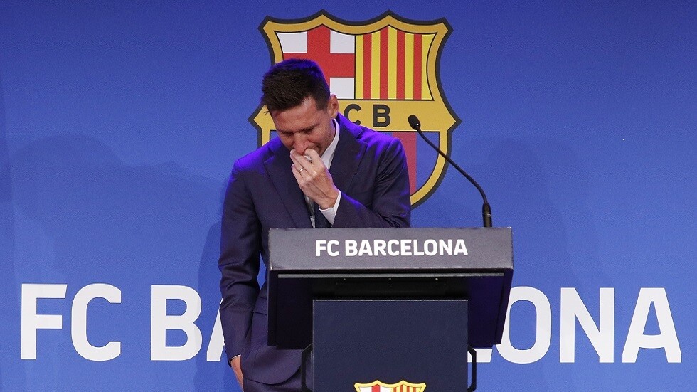 "ميسي لم يرحل لأسباب اقتصادية".. رئيس "الليغا" يكشف الحقيقة!