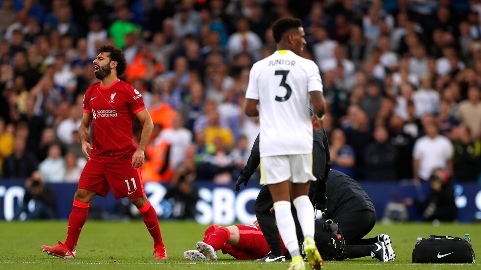 نجم ليفربول الصاعد إيليوت يتعرض لإصابة خطيرة