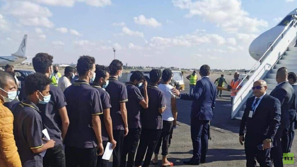 مصر: عودة 53 مواطنا كانوا محتجزين في ليبيا