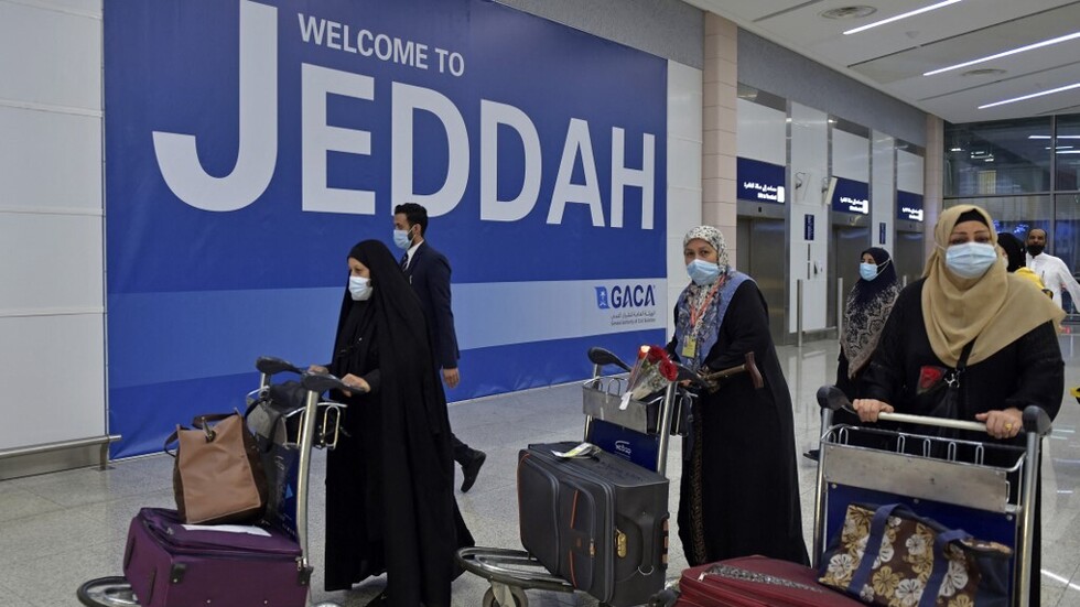 السعودية تعدّل إجراءات دخول المقيمين والزائرين