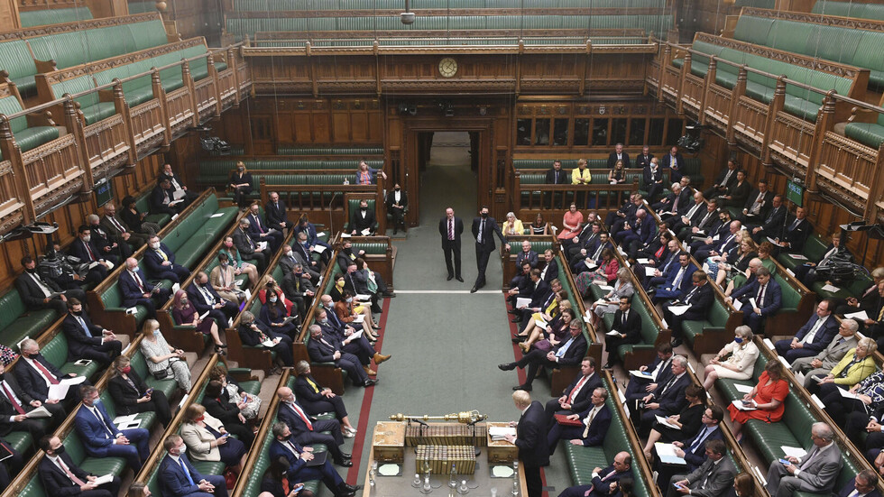 منع السفير الصيني من دخول البرلمان البريطاني