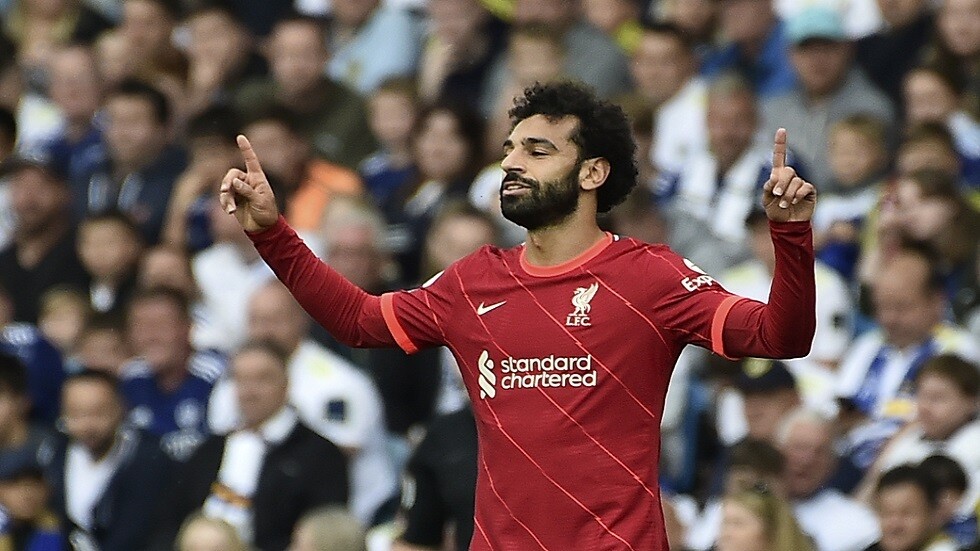 صلاح يحتفل بنفسه وينشر فيديو لجميع أهدافه الـ100 بالدوري الإنجليزي (فيديو)