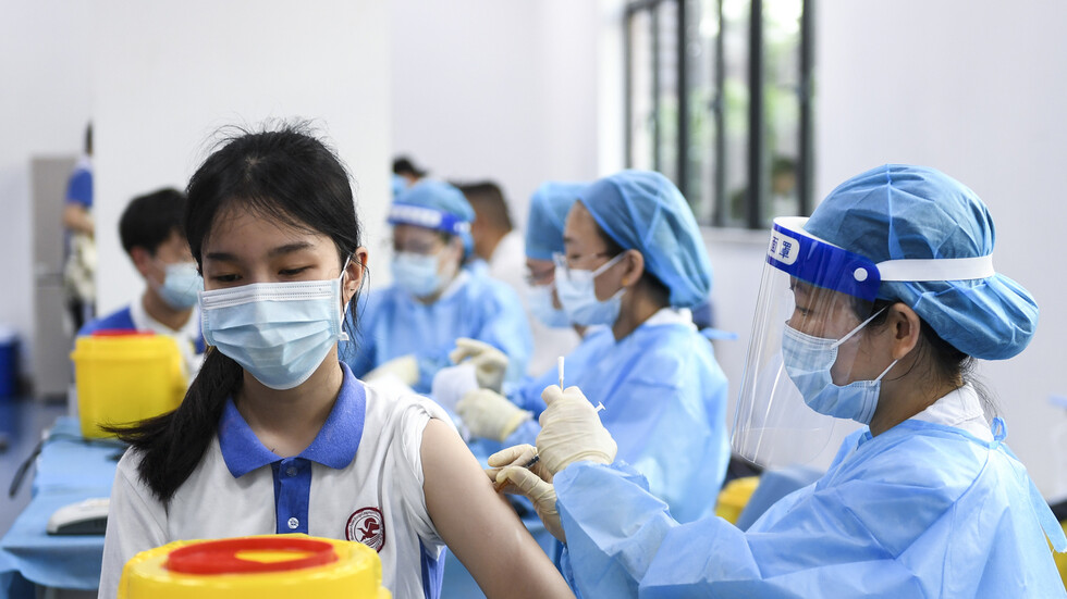 الصين تعلن تطعيم أكثر من مليار من سكانها ضد كورونا