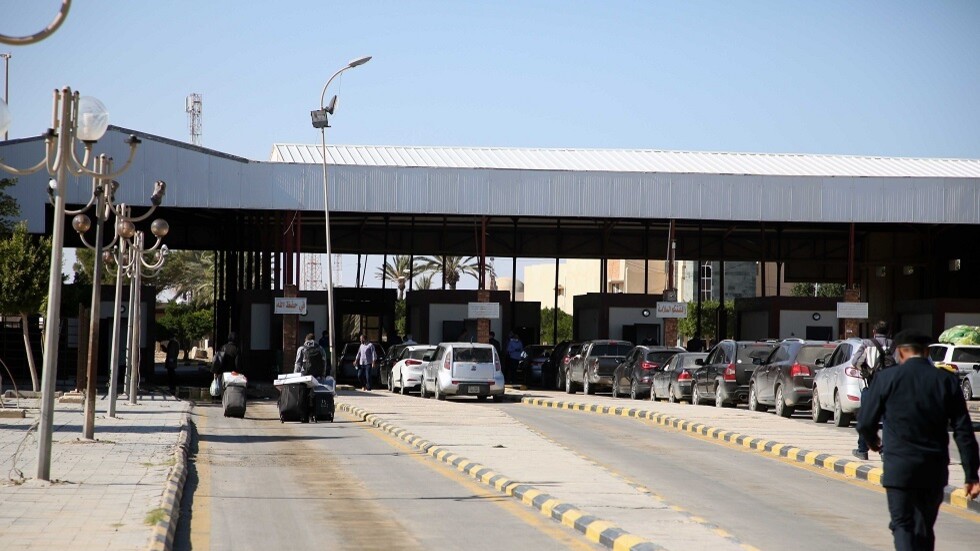 تونس.. استئناف حركة العبور والتجارة مع ليبيا عبر معبر رأس الجدير